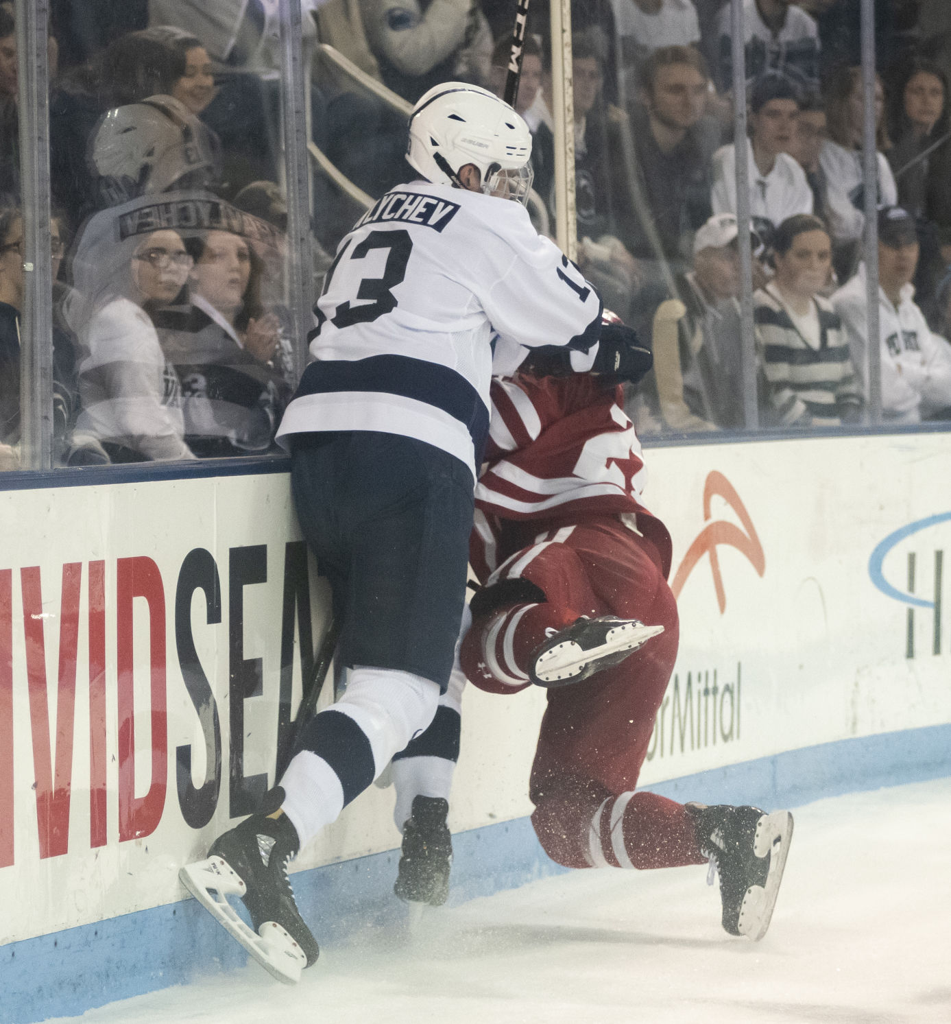 Men's Hockey vs. Wisconsin, Pavlychev (13)